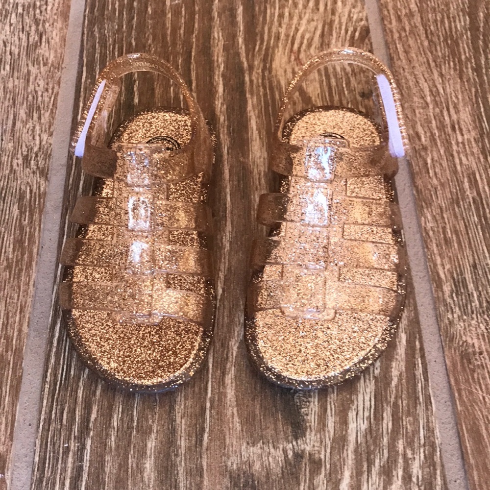 ⭐️ 2/$20 Rose Gold Jelly Sandals Size 4 NWOT